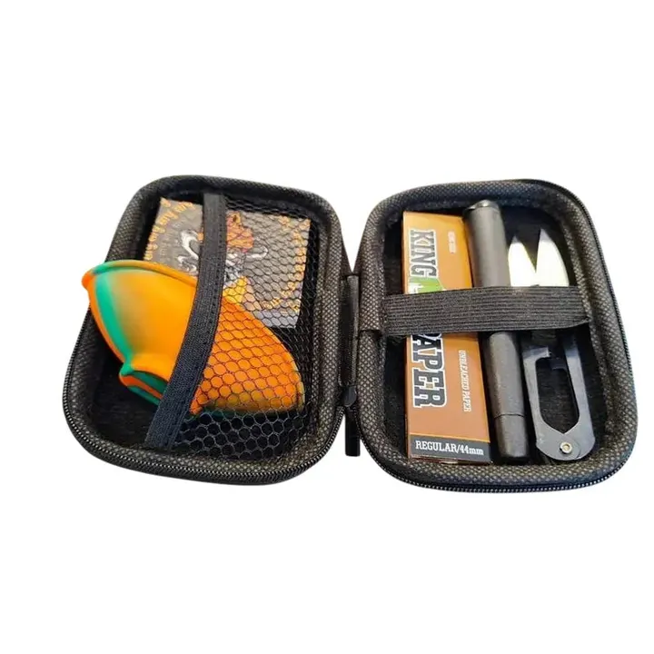 Kit Puff Sadhu com case aberta e acessorios organizados